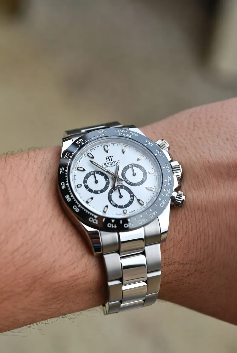 Wrist shot of BT Factory 2026 Daytona Panda replica demonstrating real-world wearability.