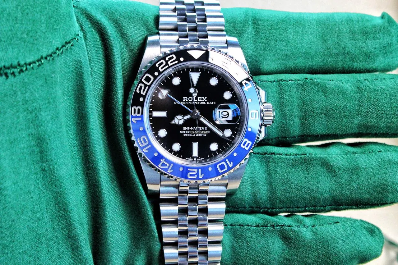 Pre-owned Rolex GMT Master II 126710BLNR
