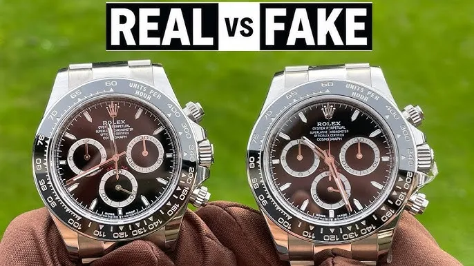 Professional side-by-side scale comparison showing measurable weight difference between genuine and superclone Rolex Daytona